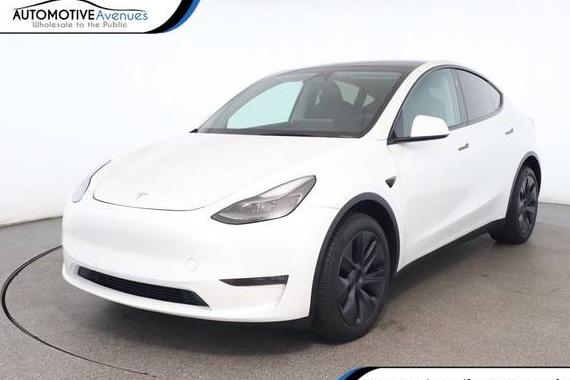 TESLA MODEL Y 2024 7SAYGDEE7RA327536 image